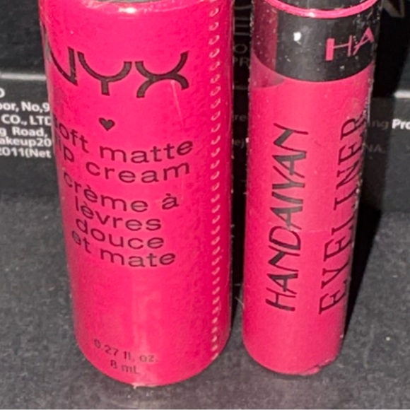 Lips/Eyes Bundle: NYX Vibrant Pink Soft Matte Lip Cream + Bold Pink EyeLiner NWT - Picture 2 of 8